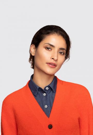 Блузка без рукавов