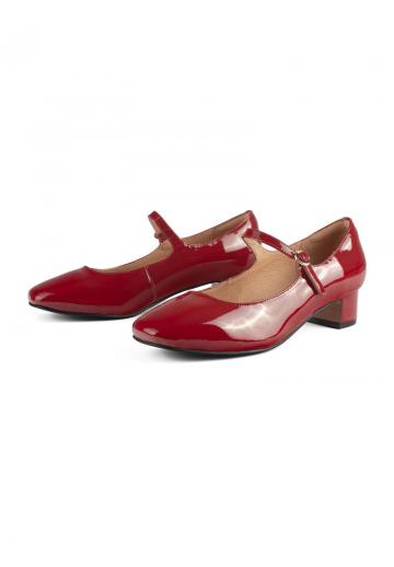 Туфли с ремешком