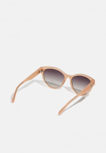 Солнечные очки