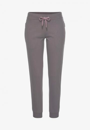 Узкие брюки