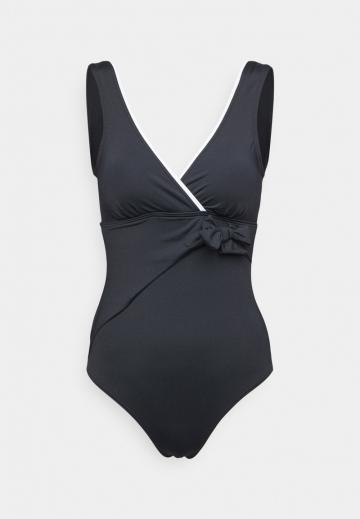 Слитный купальник