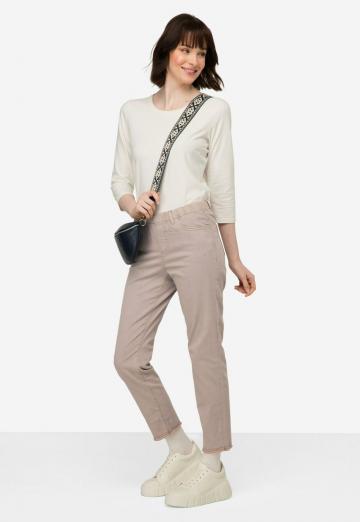 Короткие джинсы