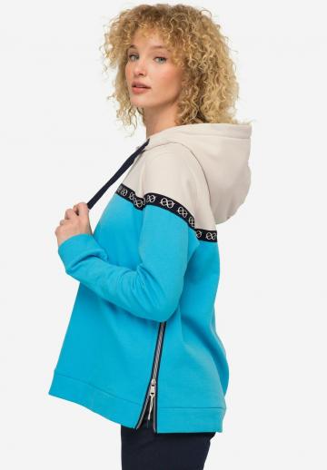 Пуловер с капюшоном