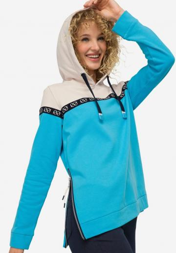 Пуловер с капюшоном