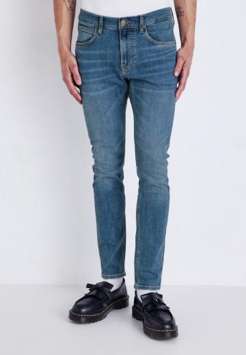 Узкие джинсы