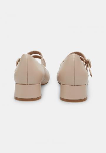 Туфли с ремешком