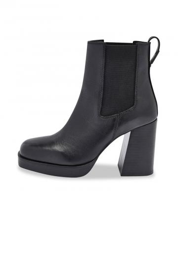 Ботинки челси