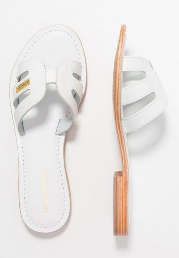 Босоножки на каблуке