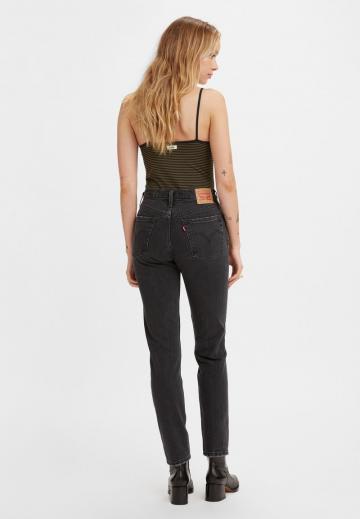 Узкие джинсы