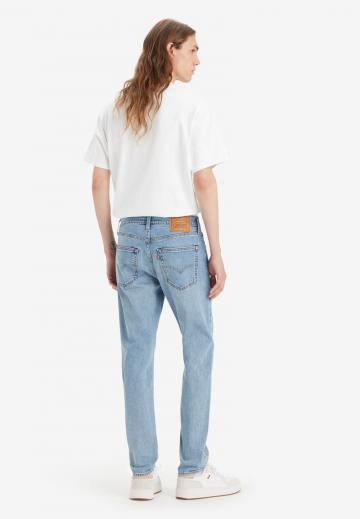 Узкие джинсы