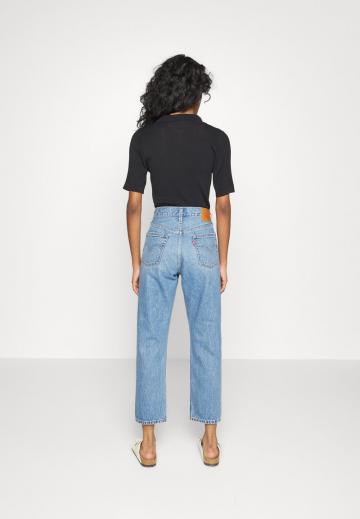 Короткие джинсы