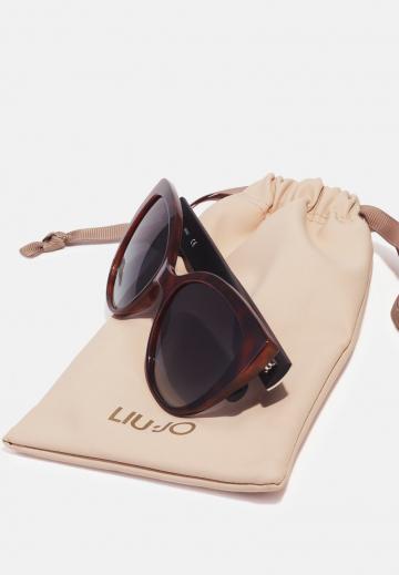 Солнечные очки