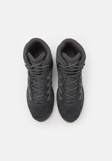 Походные ботинки