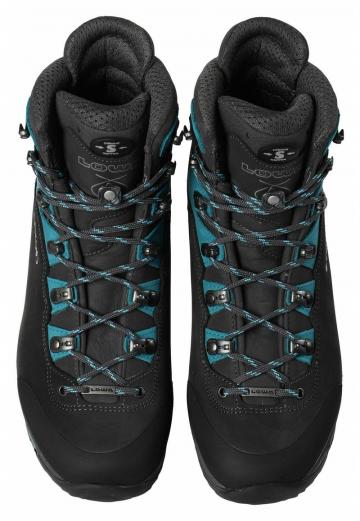 Походные ботинки