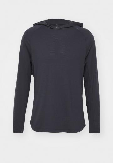 Спортивная кофта