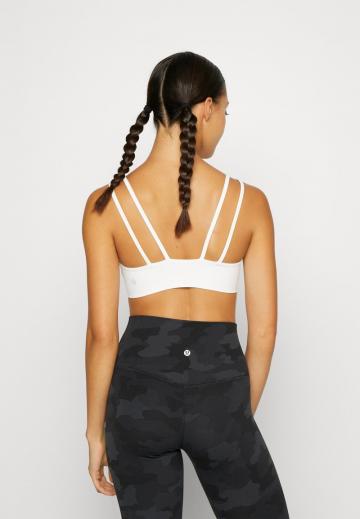 Спортивный бюстгальтер