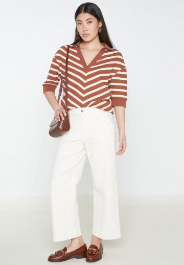 Клешеные брюки