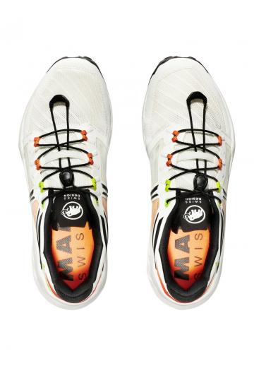 Походные ботинки