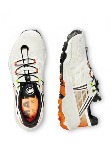 Походные ботинки