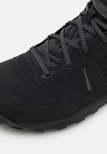 Походные ботинки