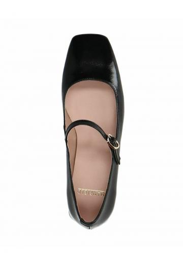 Туфли с ремешком