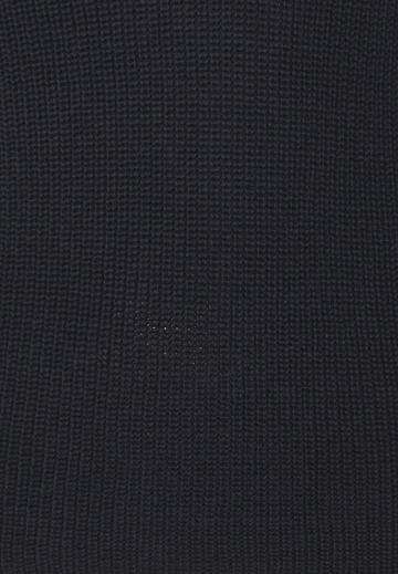 Пуловер с вырезом V