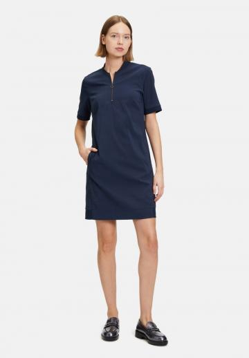 Короткое платье