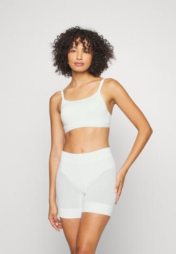 Корректирующее белье