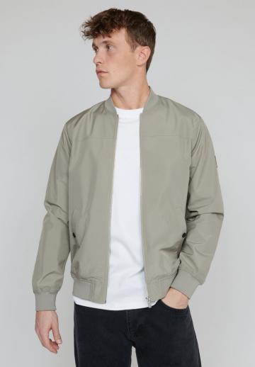 Куртка бомбер