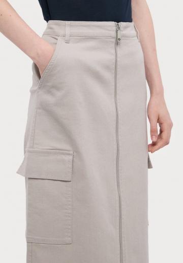 Юбка с накладными карманами