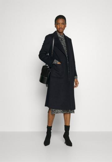 Шерстяное пальто