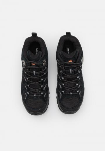 Походные ботинки