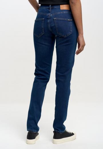 Узкие брюки