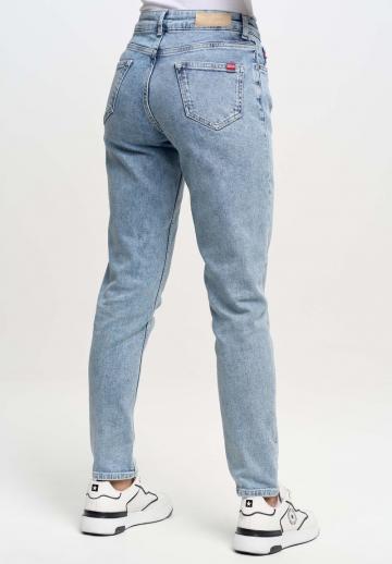 Узкие джинсы