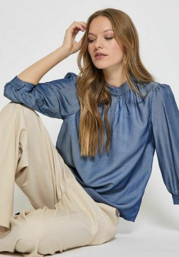 Джинсовая блузка