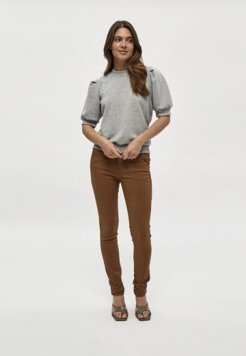 Узкие брюки