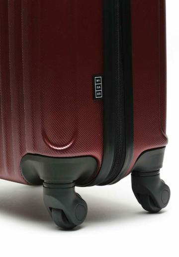 Чемодан на колесах