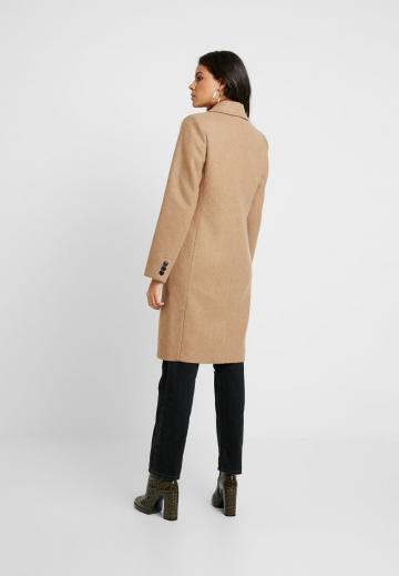 Шерстяное пальто