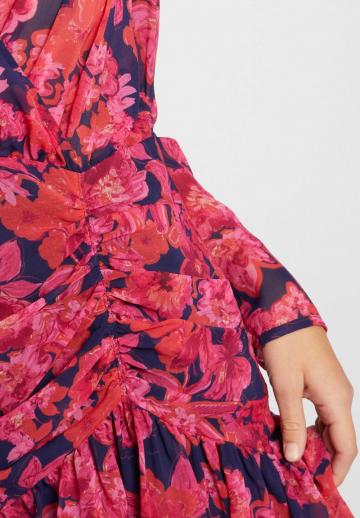 Короткое платье