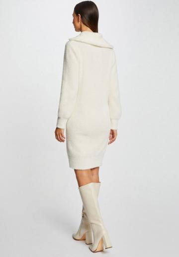 Платье футляр