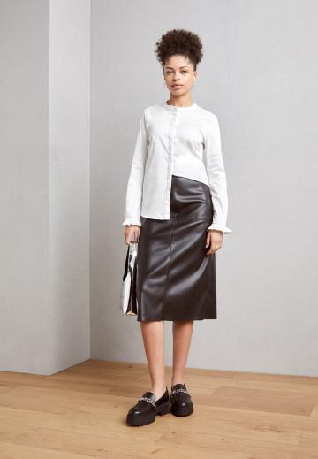 Атласная блузка