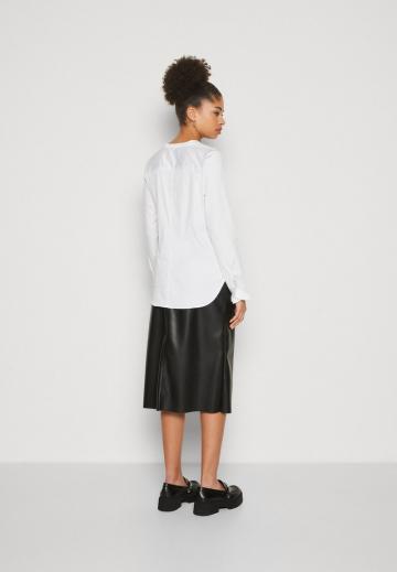 Атласная блузка