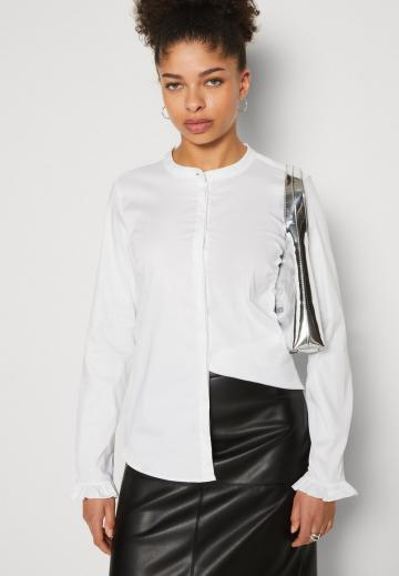 Атласная блузка