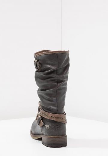 Ковбойские сапоги