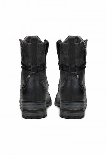 Ботинки на шнуровке