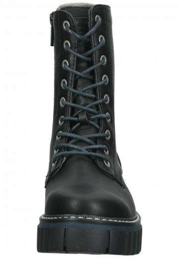 Ботинки на шнуровке