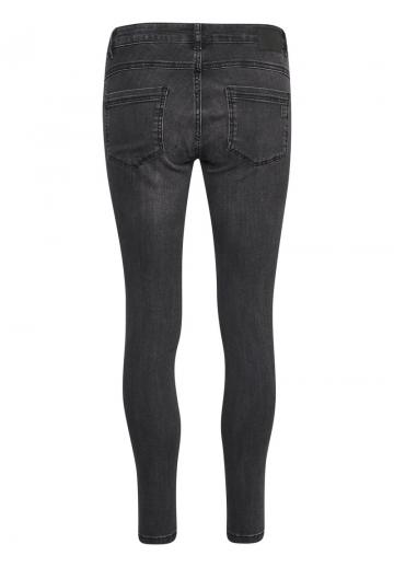 Короткие джинсы