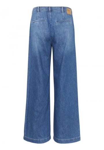 Клешеные джинсы