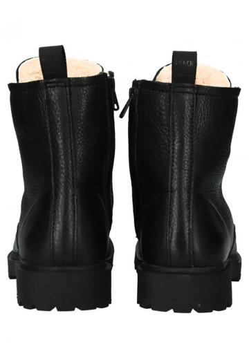 Ботинки на шнуровке