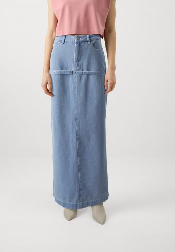 Юбка с накладными карманами